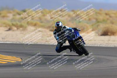 media/Oct-08-2022-SoCal Trackdays (Sat) [[1fc3beec89]]/Turn 16 (125pm)/